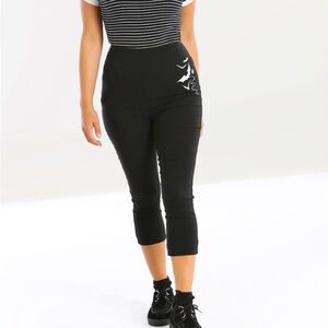Hell Bunny Full Moon Bat Capris